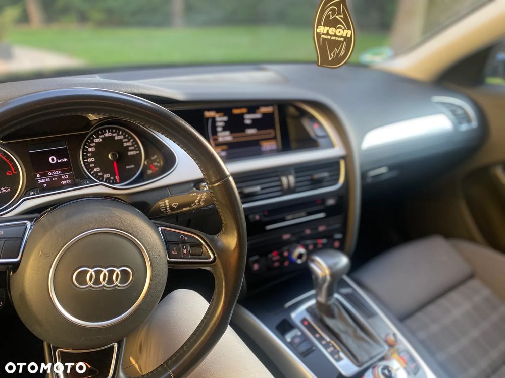 Audi A4 Avant 2.0 TDI S tronic - 9