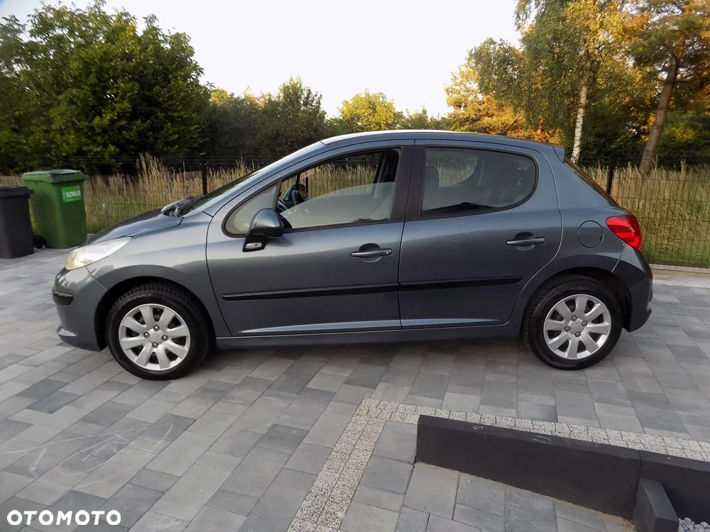 Peugeot 207 1.4 16V Trendy - 7