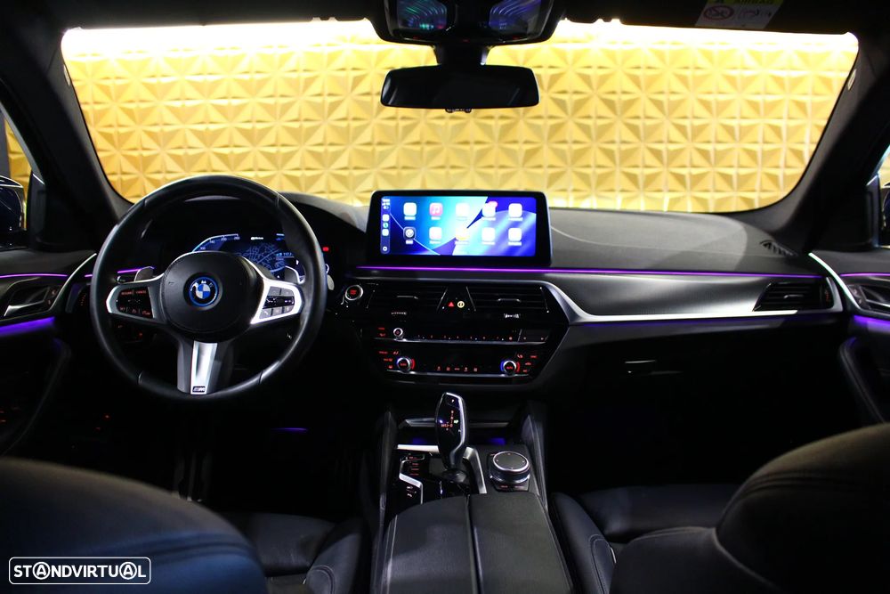 BMW 520 e Pack M - 15