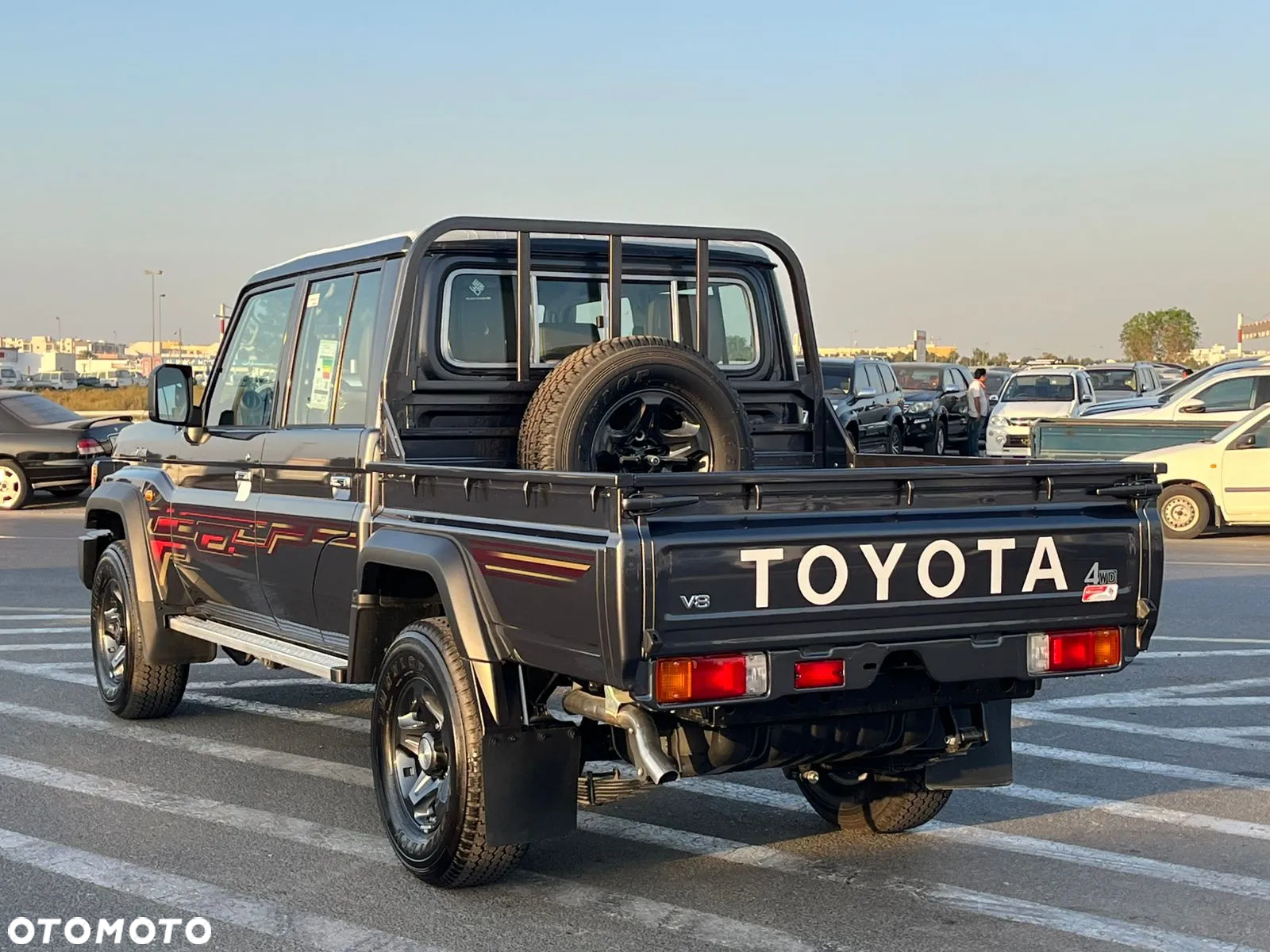 Toyota Land Cruiser - 7