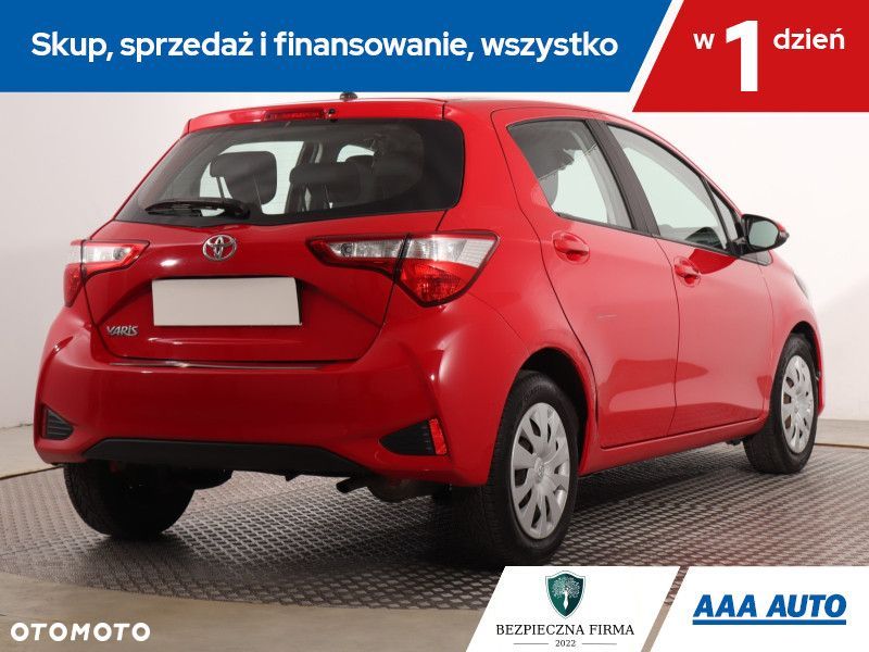 Toyota Yaris - 7