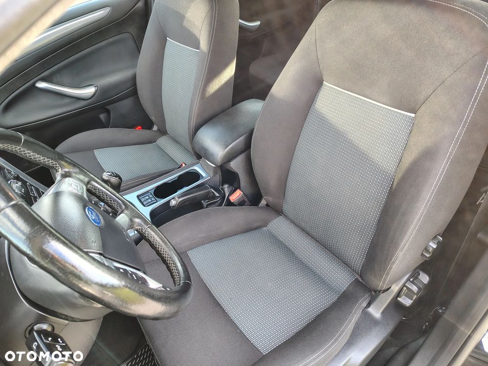 Ford Mondeo 2.0 TDCI Business Edition - 11