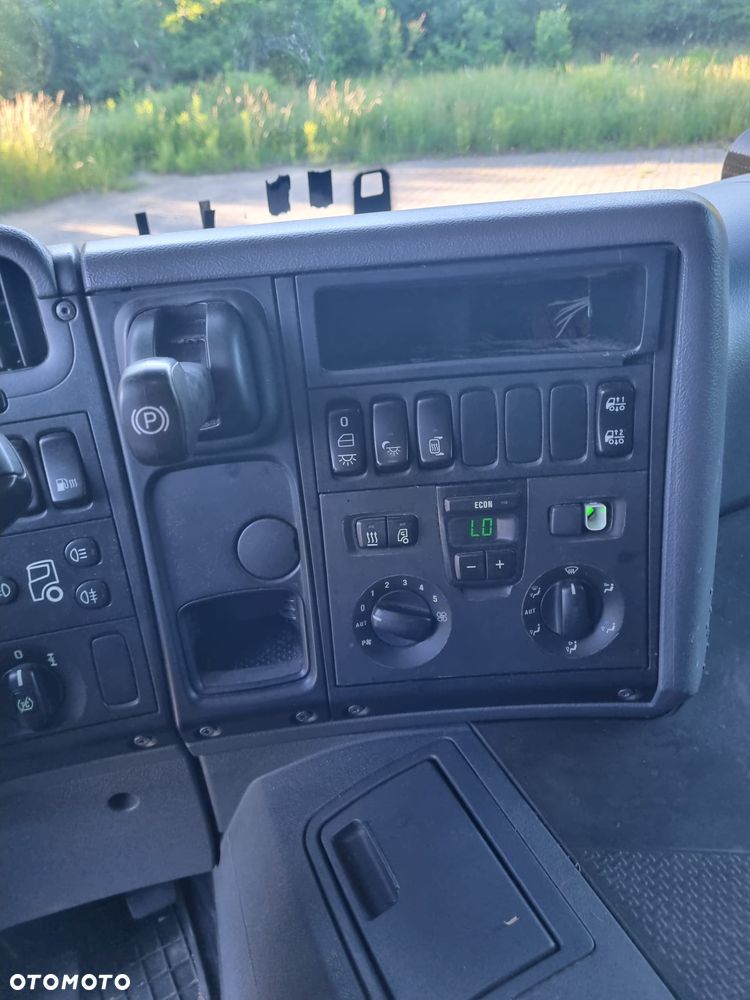 Scania P360 - 16
