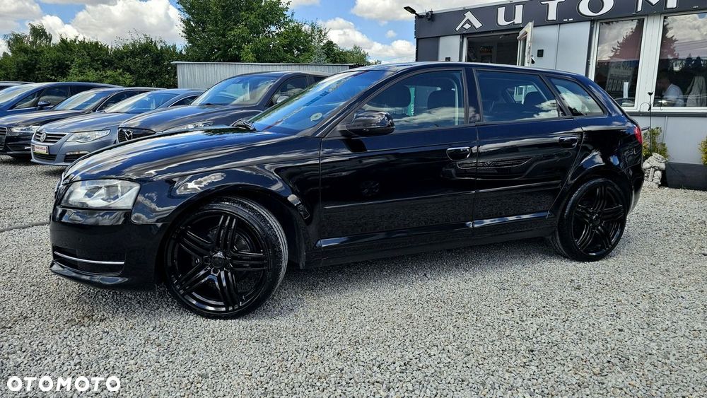 Audi A3 Sportback - 6