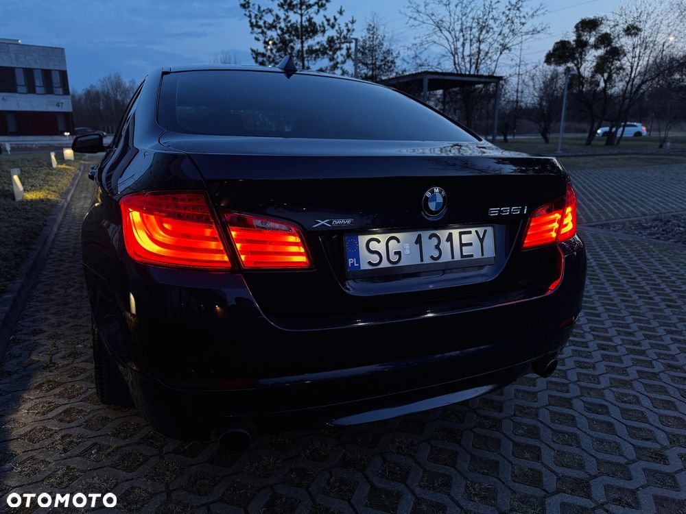 BMW Seria 5 535i xDrive - 12