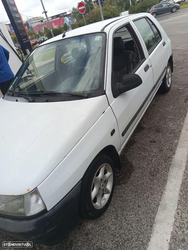 Renault Clio 1.2 RT - 1