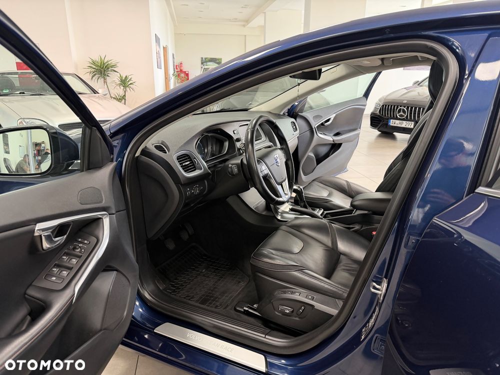 Volvo V40 D4 Drive-E Ocean Race - 20