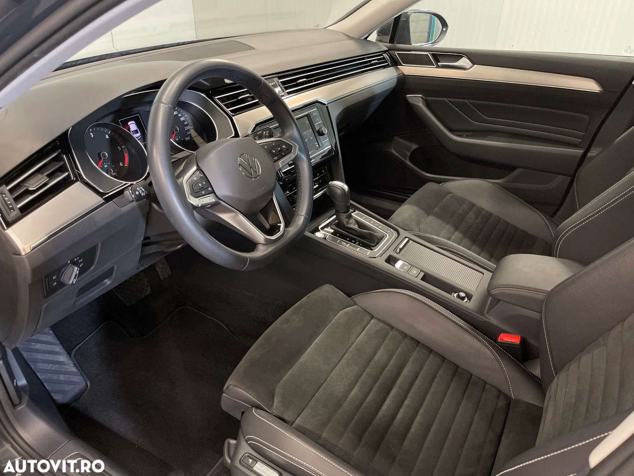 Volkswagen Passat 2.0 TDI DSG Highline - 5