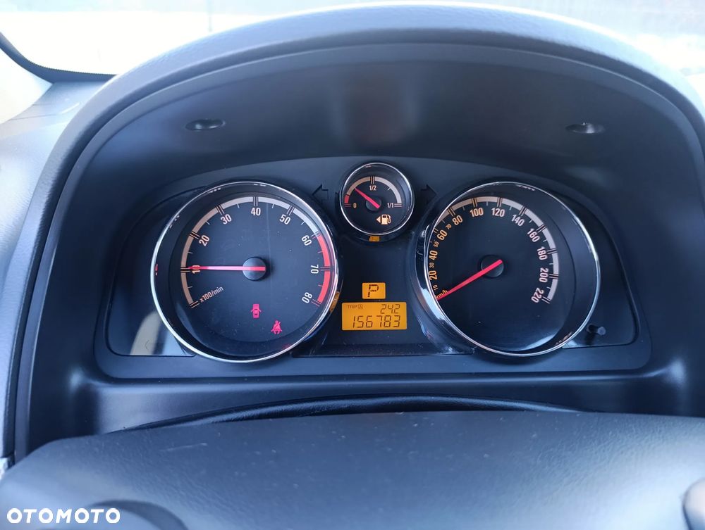 Opel Antara 3.2 V6 4x4 Navi - 24