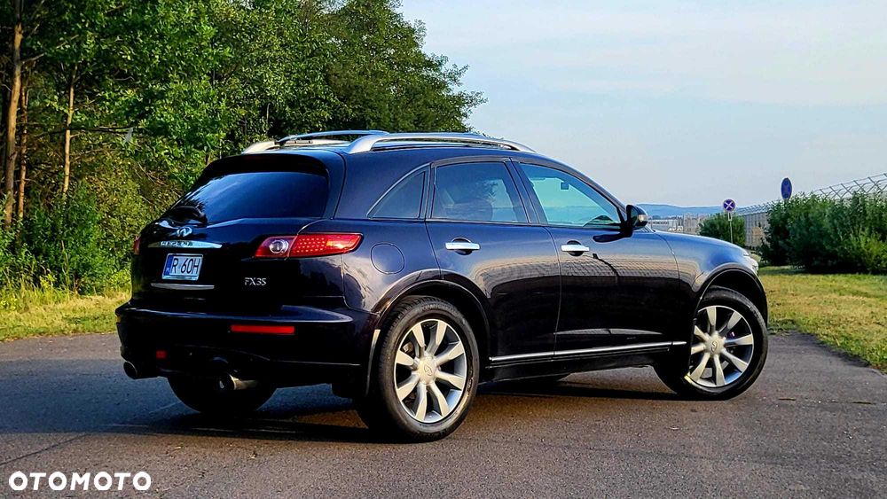 Infiniti FX - 2