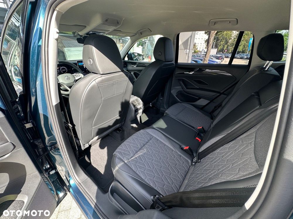 Volkswagen Tiguan - 24