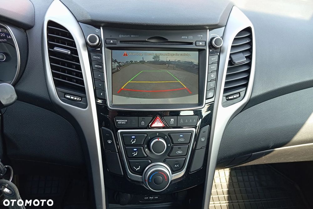 Hyundai i30 - 26