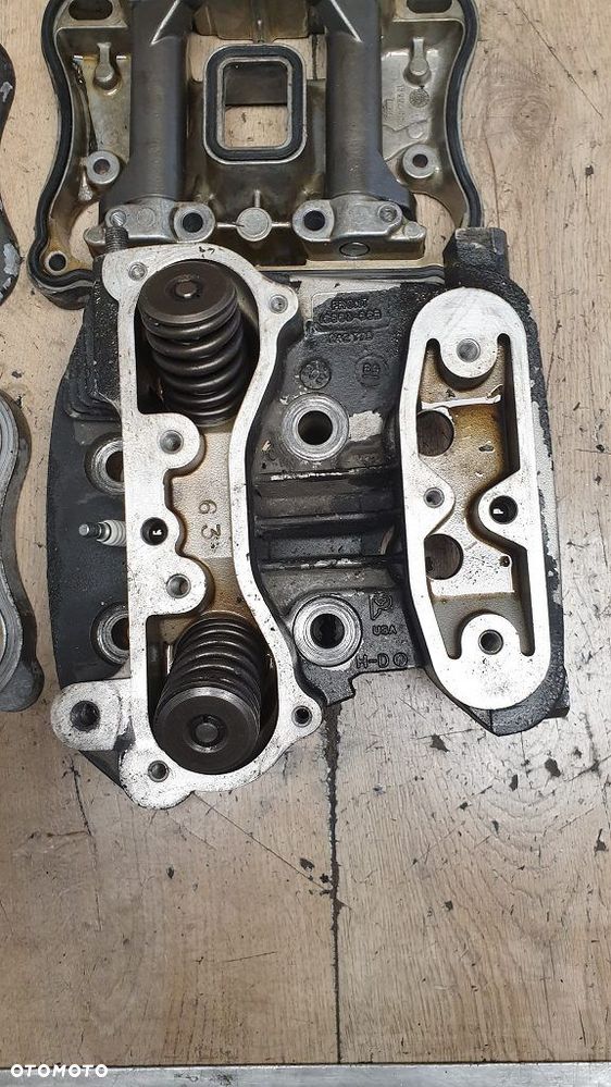 Głowica przód zawory Harley Davidson Sportster Evo 16663-86B - 2