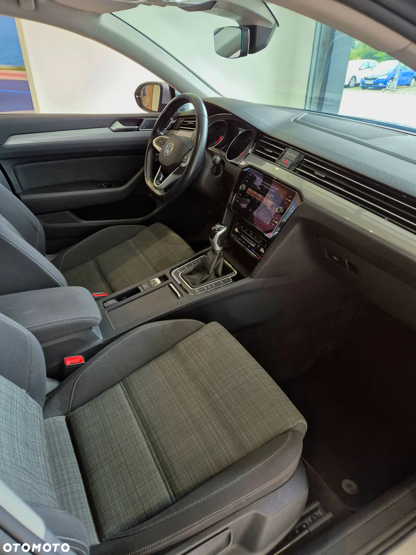 Volkswagen Passat 2.0 TDI EVO Business - 14