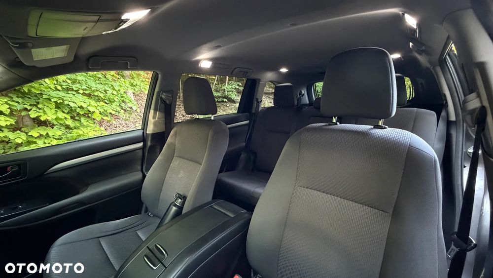 Toyota Highlander - 12