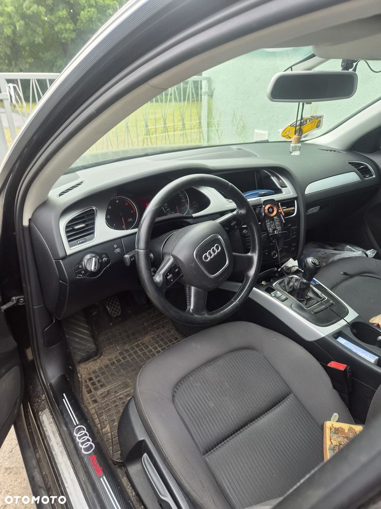 Audi A4 Avant 2.0 TDI - 6