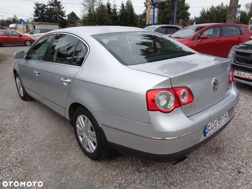 Volkswagen Passat 2.0 TDI DPF Highline - 5