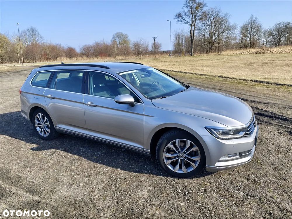 Volkswagen Passat - 16