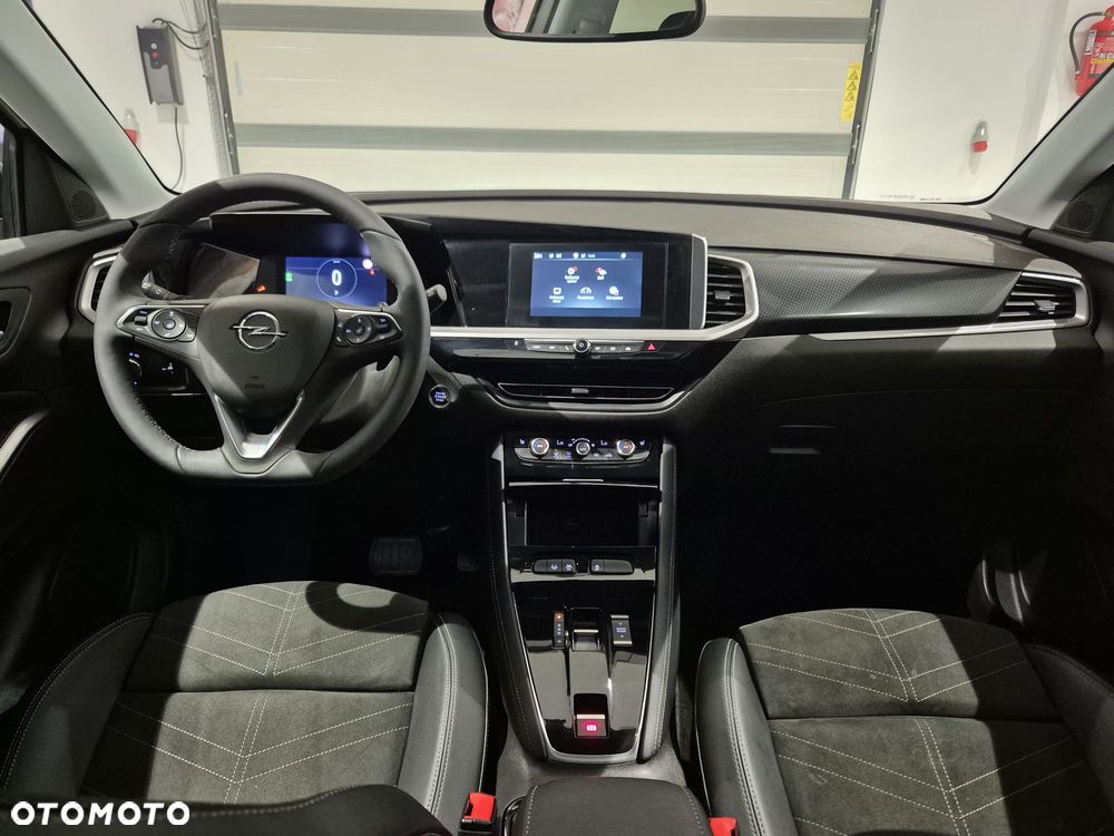 Opel Grandland 1.2 T mHEV GS Light S&S eDTC6 - 5