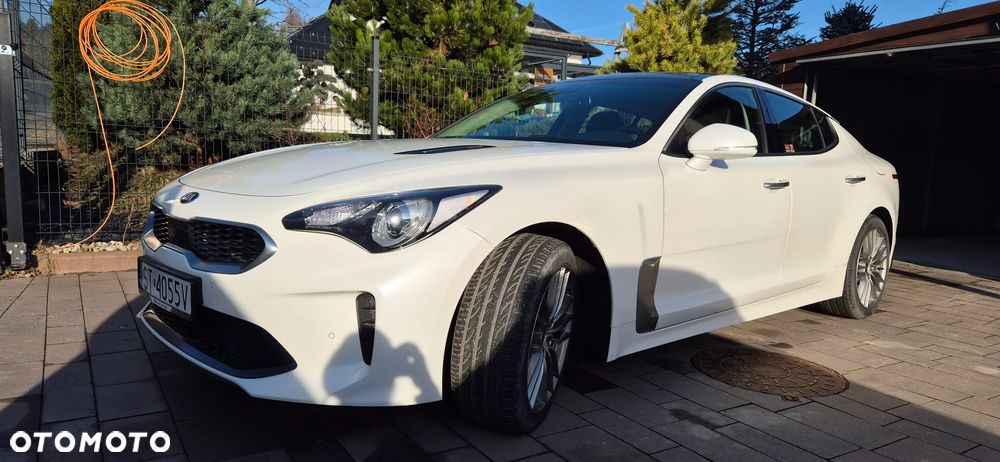 Kia Stinger 2.0 T-GDI L - 1