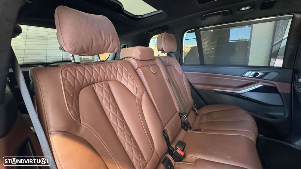 BMW X7 40 d xDrive Pack M - 14