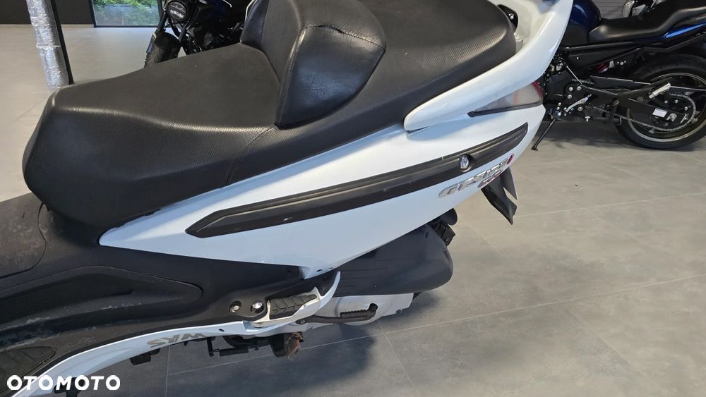 SYM GTS - 8