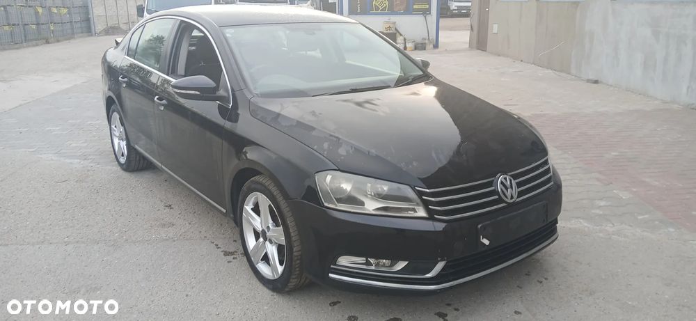Volkswagen Passat 2.0 Blue TDI DSG SCR Comfortline - 2