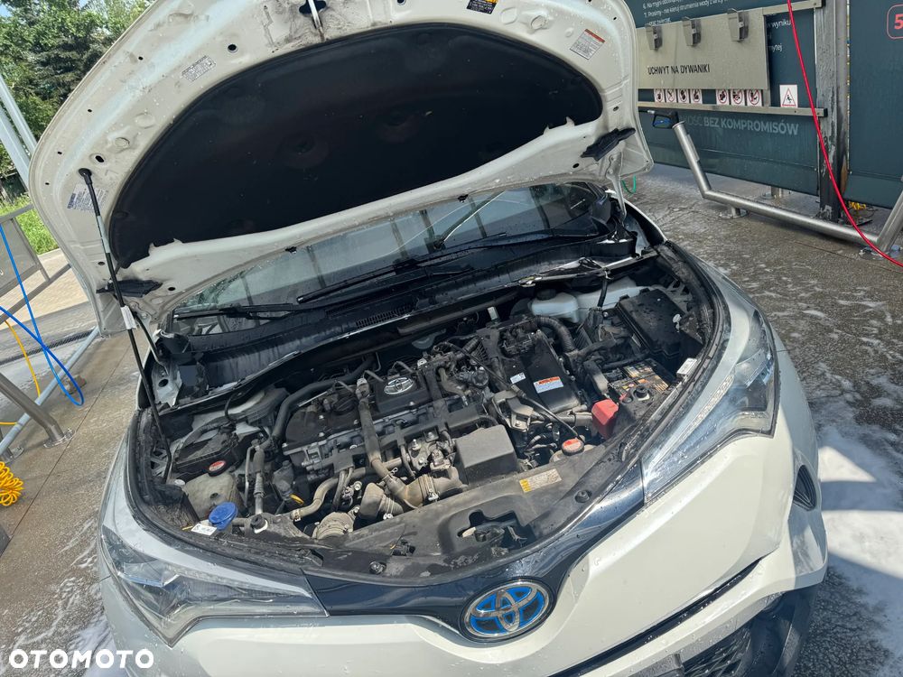 Toyota C-HR 1.8 Hybrid Premium - 4