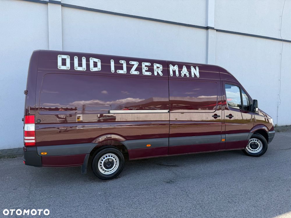 Mercedes-Benz Sprinter 319 - 13
