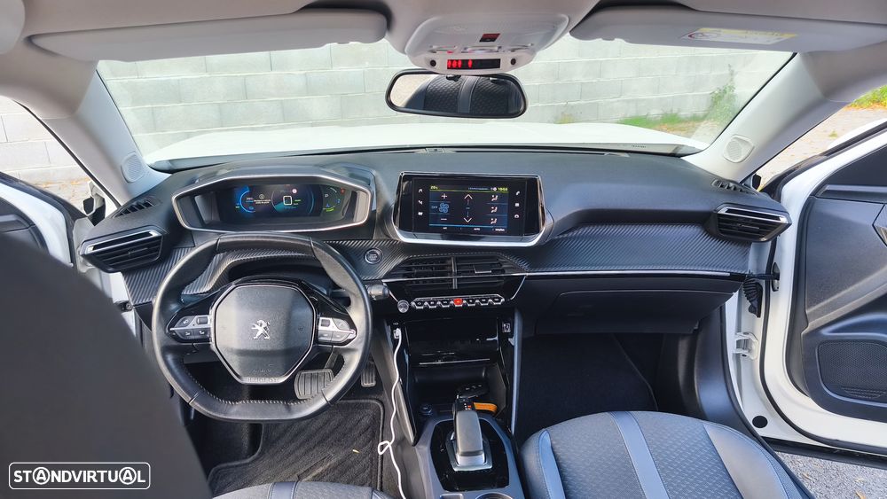 Peugeot e-2008 50 kWh Allure Pack - 16