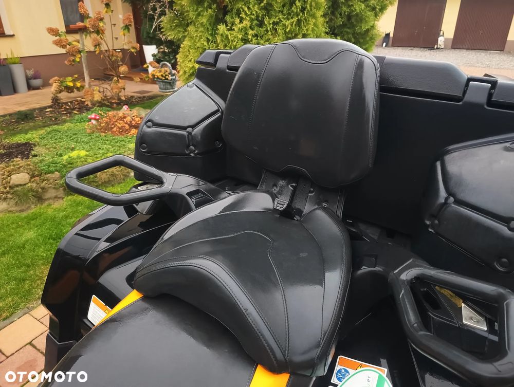 Can-Am Outlander Max - 10