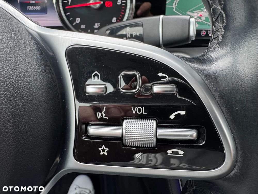 Mercedes-Benz Klasa E 220 d 9G-TRONIC - 18
