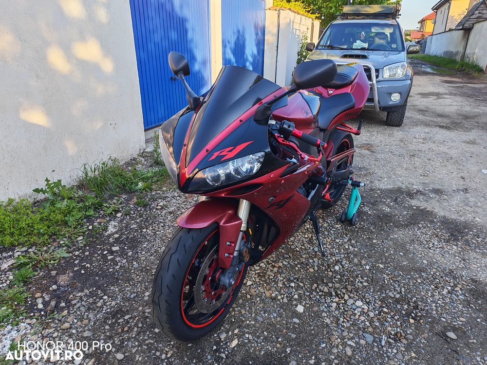 Yamaha YZF 1000 R1 - 6