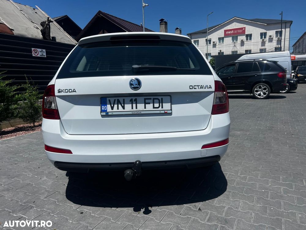 Skoda Octavia 1.6 TDI Premium Edition - 5