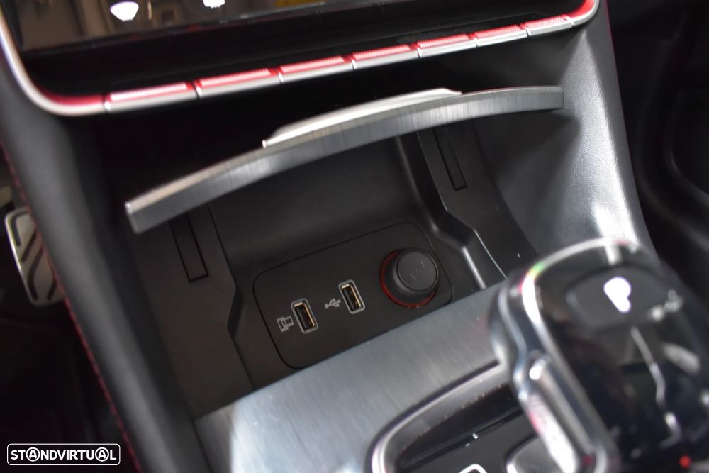 MG EHS 1.5 T-GDI Plug-in Hybrid Luxury - 34
