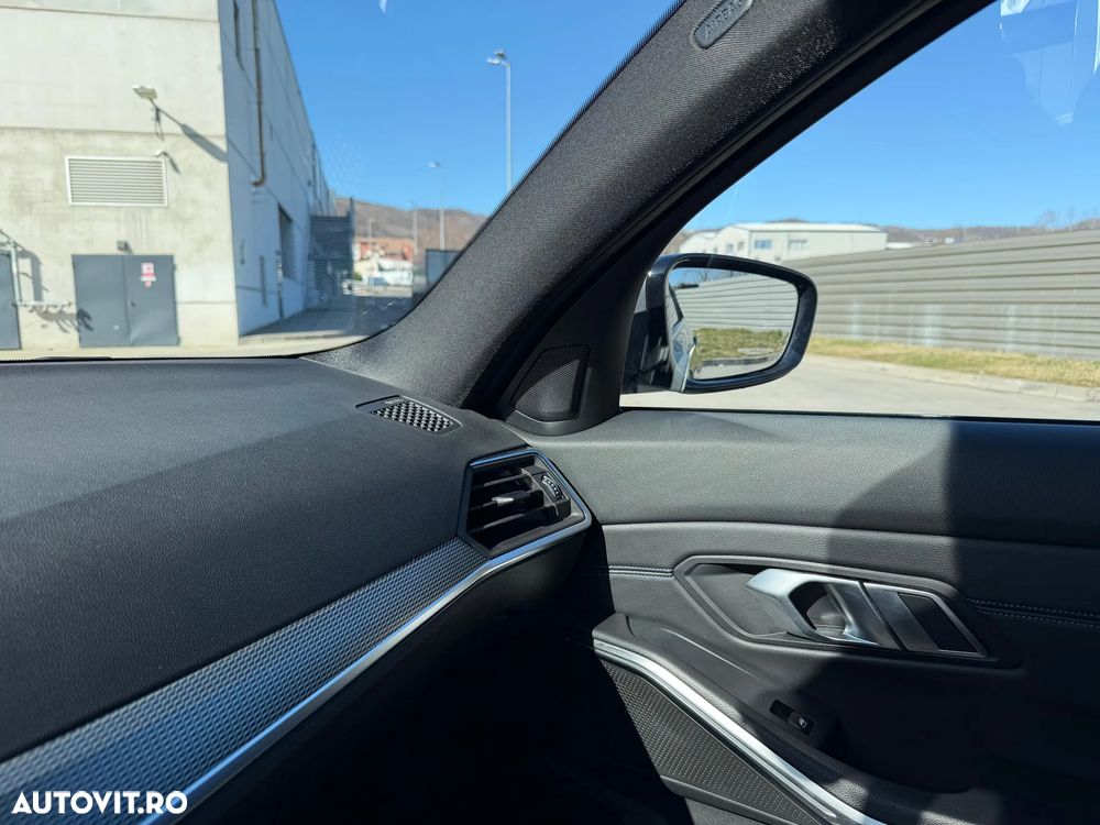 BMW Seria 3 320e Aut. M Sport - 19