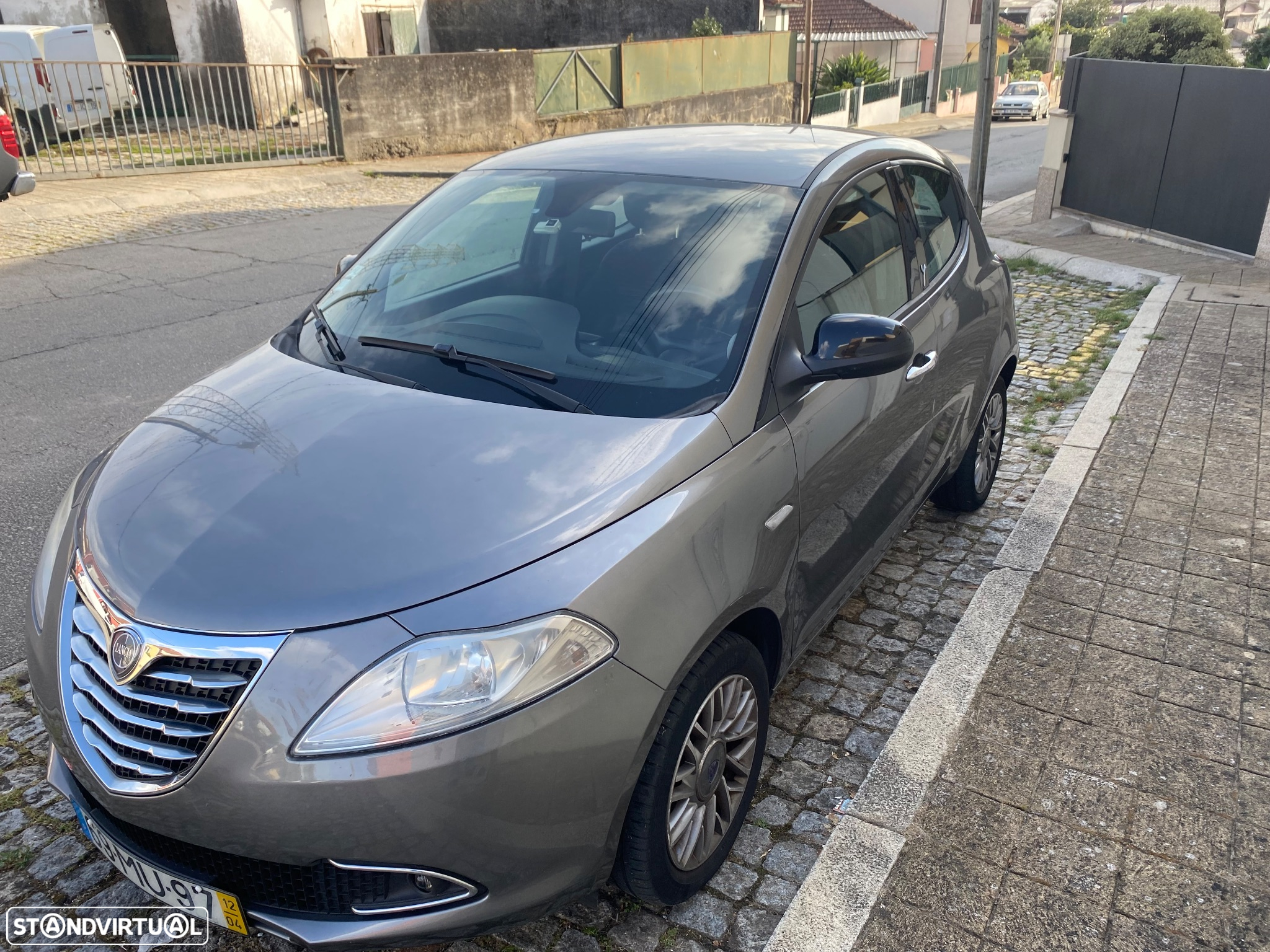 Lancia Ypsilon 1.3 M-jet S&S Silver - 3