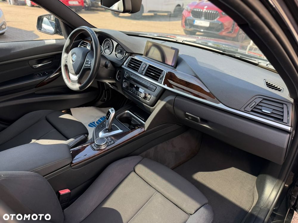 BMW Seria 3 318d Sport Line - 23