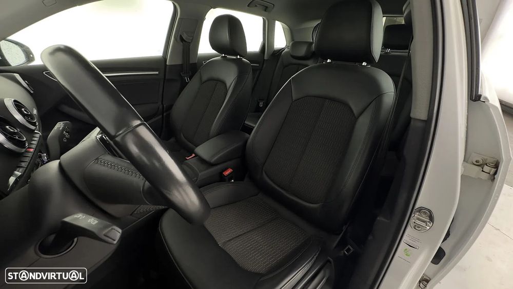 Audi A3 Sportback e-tron 1.4 TFSI Sport S tronic - 28