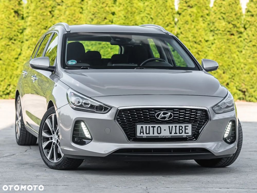 Hyundai i30 1.4 T-GDI Premiere Luxury - 2