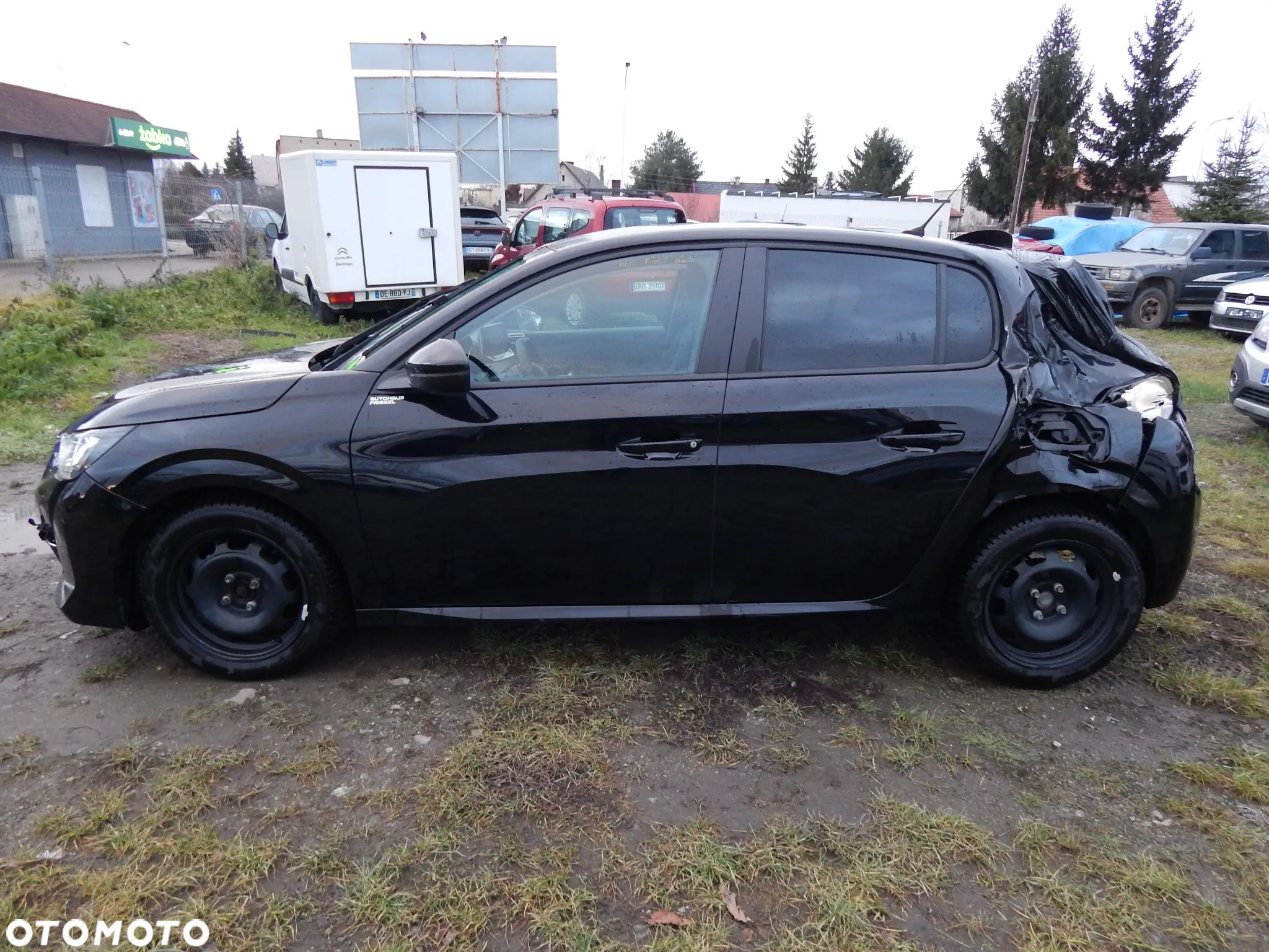 Peugeot 208 - 2
