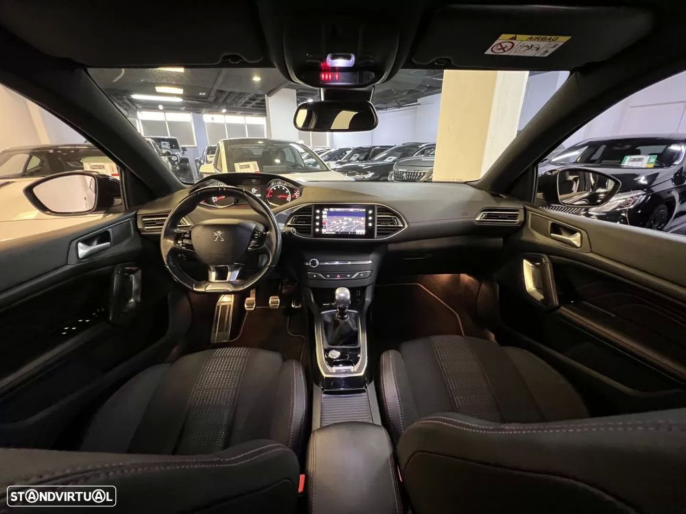 Peugeot 308 1.2 PureTech GT Line - 6