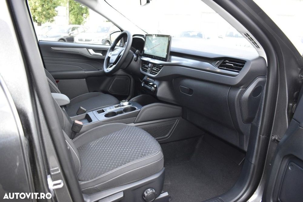 Ford Kuga - 11