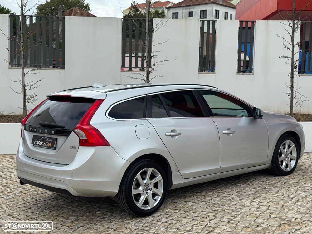 Volvo V60 1.6 D2 Momentum Eco Powershift - 7