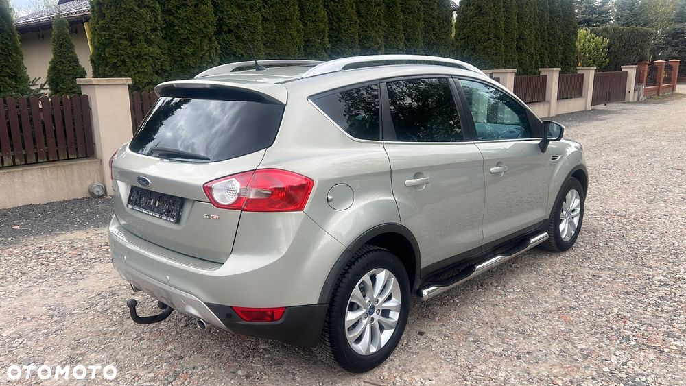 Ford Kuga - 10