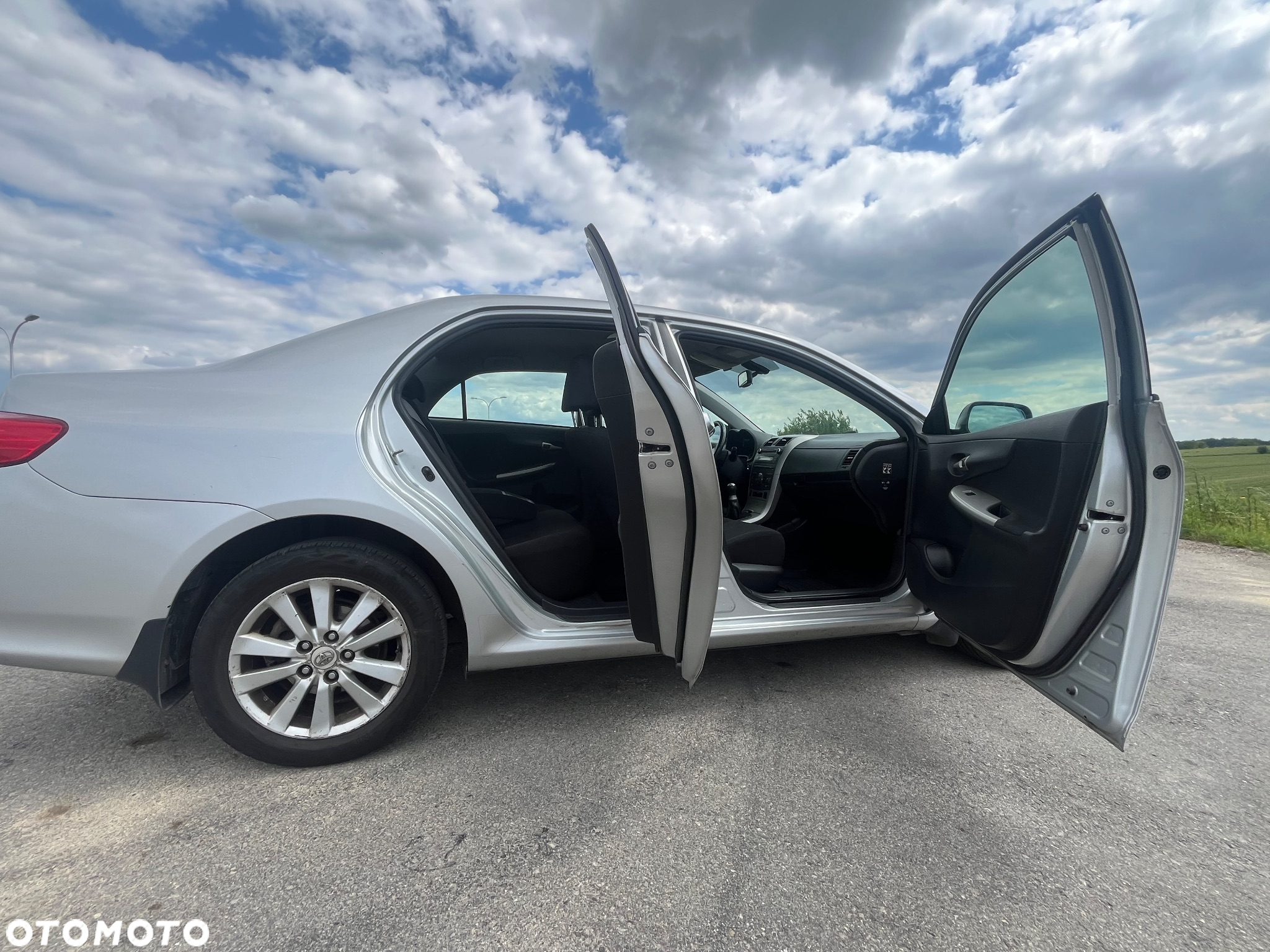 Toyota Corolla - 25