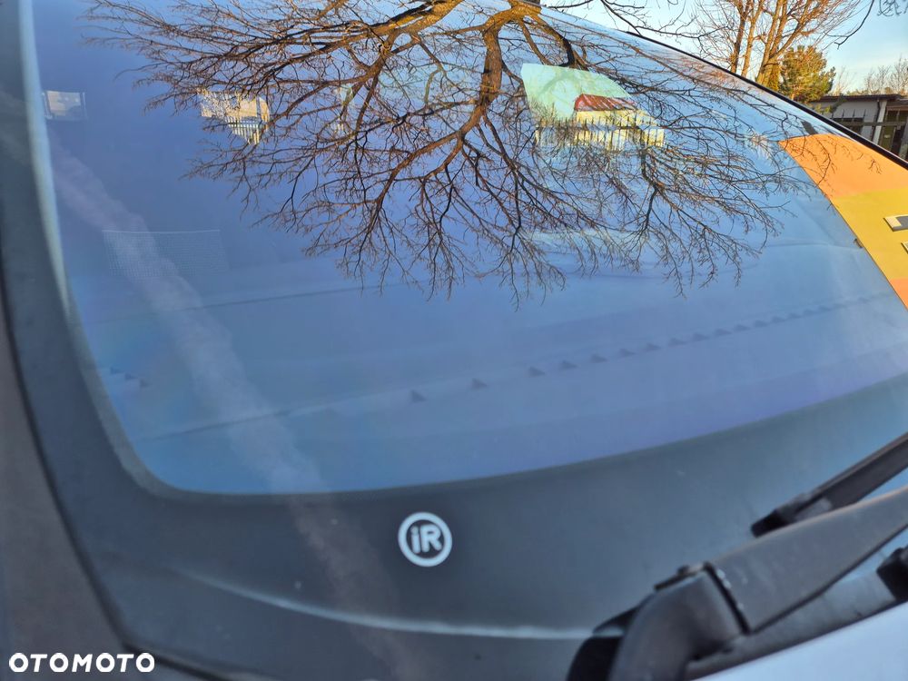 Ford S-Max 2.0 TDCi DPF Ambiente - 22