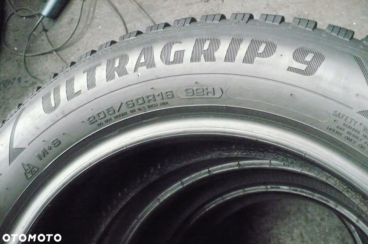 2x GOODYEAR Ultra Grip 9 205/60R16 7,1mm 2023 - 2