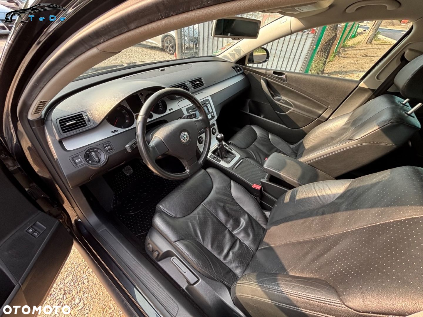 Volkswagen Passat 1.6 Comfortline - 22