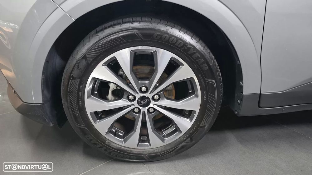 Ford Tourneo Courier 1.0 EcoBoost Titanium DCT - 27